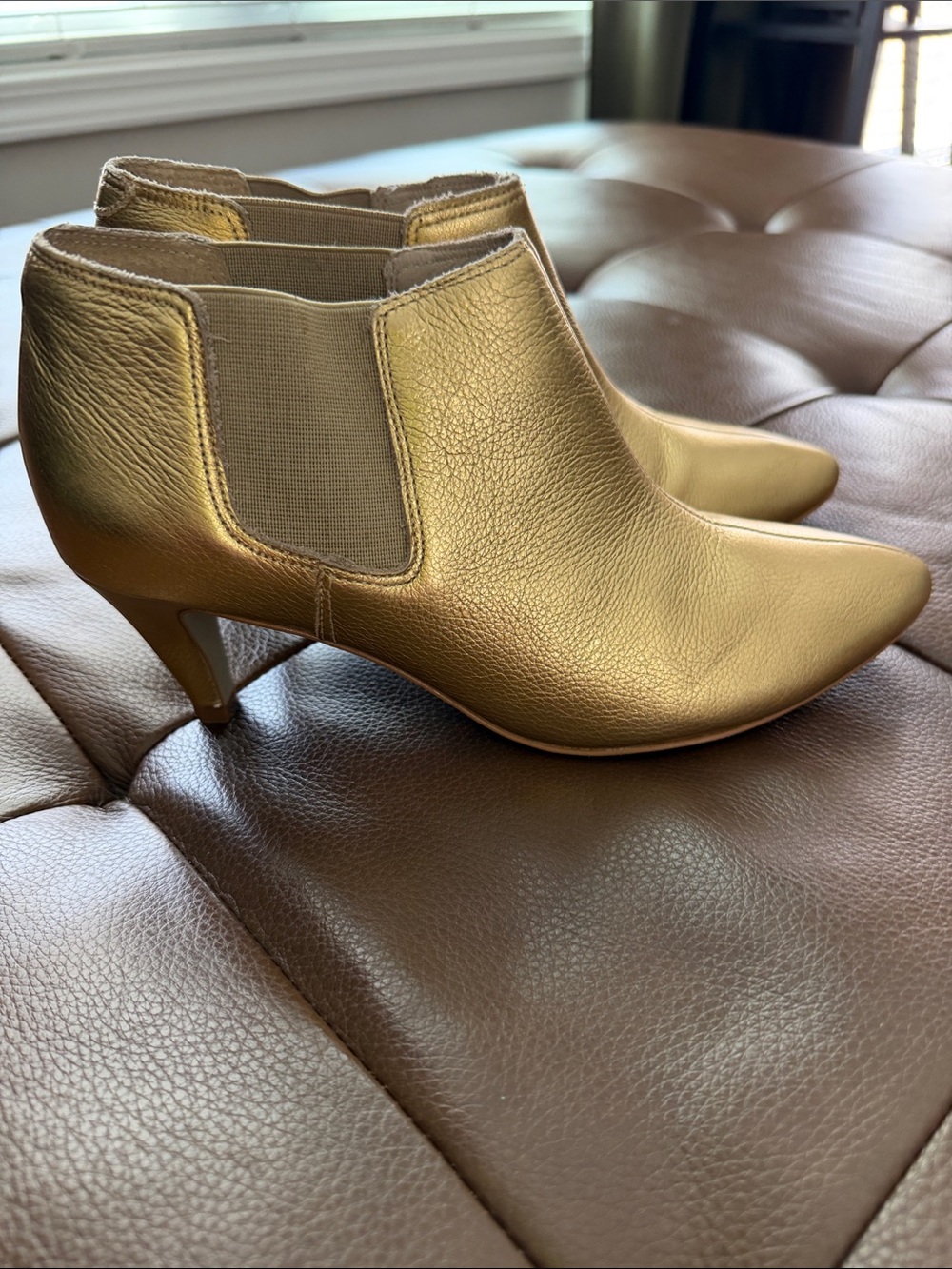 Matisse Metallic Gold Leather Ankle Booties 7 EUC